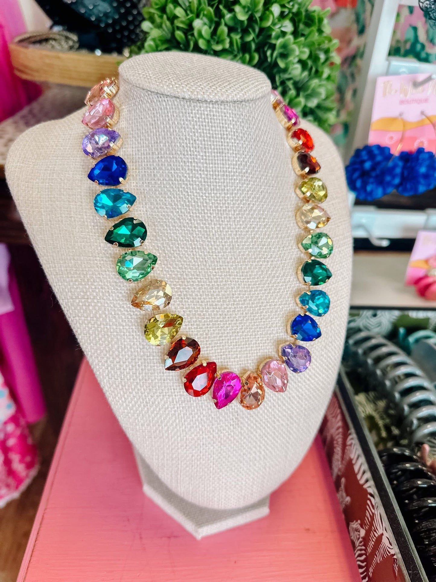 Pre-order: Rainbow JEWELZ necklace