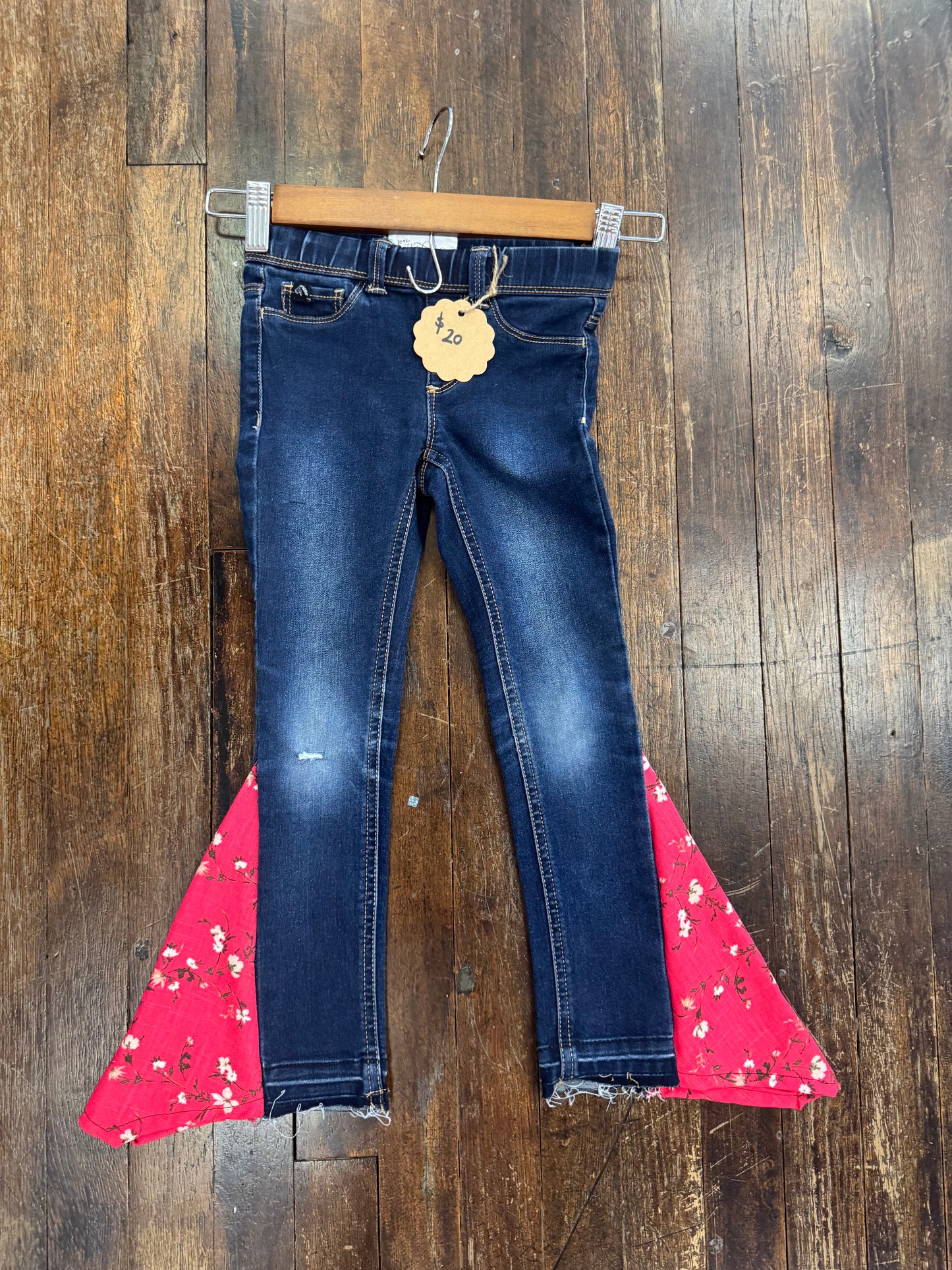 TCB Jegging material Youth Size 4-5
