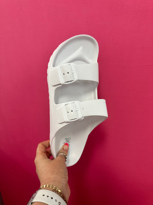 White Sandal - Size 10