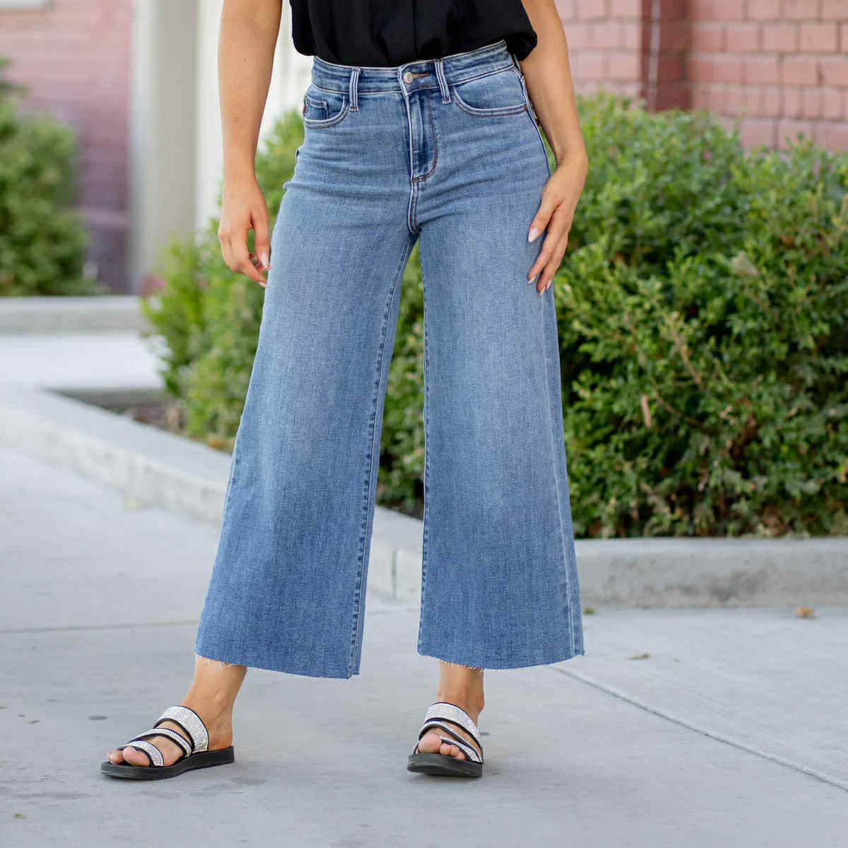 Judy Blue Medium Wash High Waist Wide Leg Jean