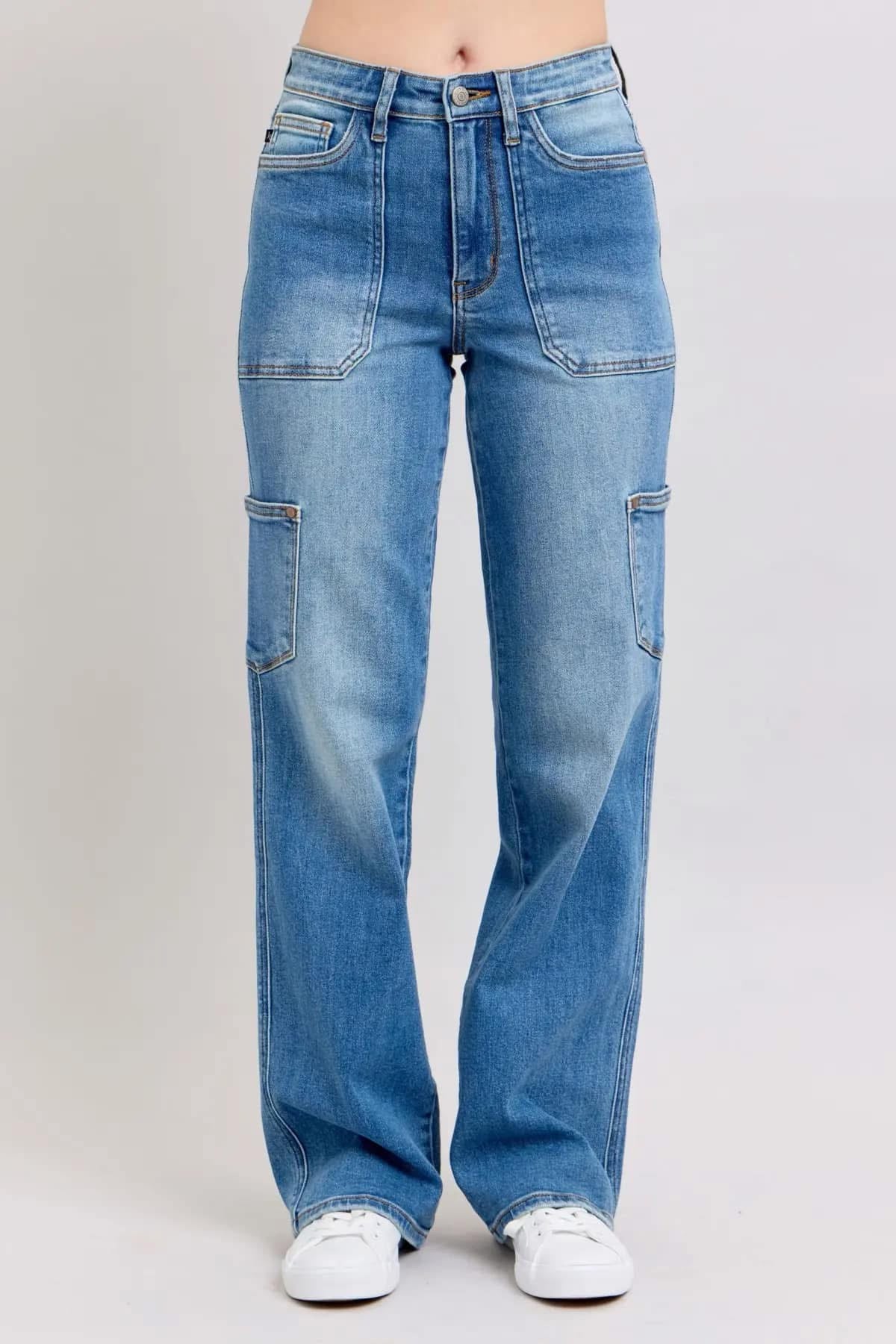 Judy Blue 90s Straight Fit High Waist Cargo Jeans