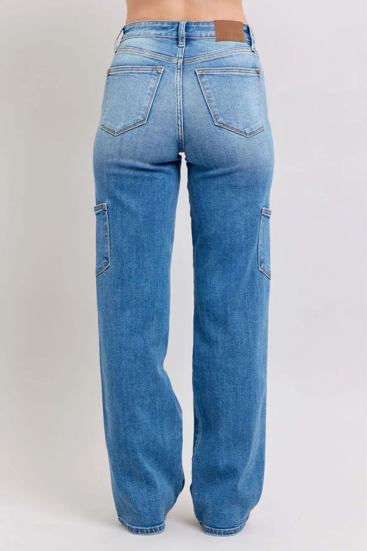 Judy Blue 90s Straight Fit High Waist Cargo Jeans