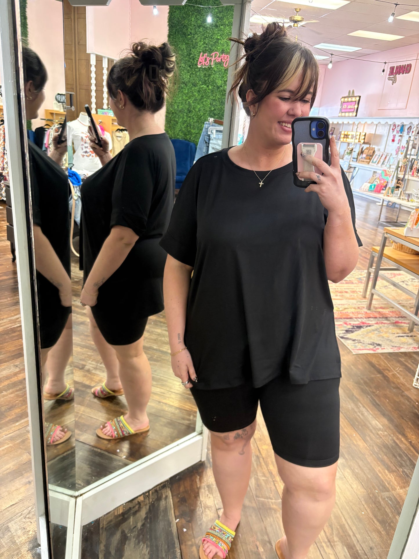 Black BUTTER SOFT Roundneck Set
